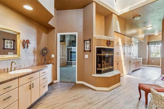 9983 Heather Drive Castle Rock, CO 80108