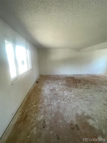 1554 S Fraser Way Aurora, CO 80012