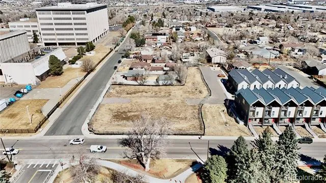5220 Zuni Street Denver, CO 80221