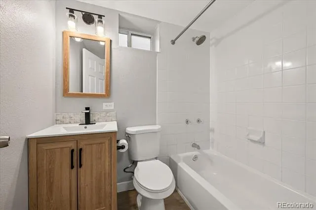 1736 King #B Denver, CO 80211