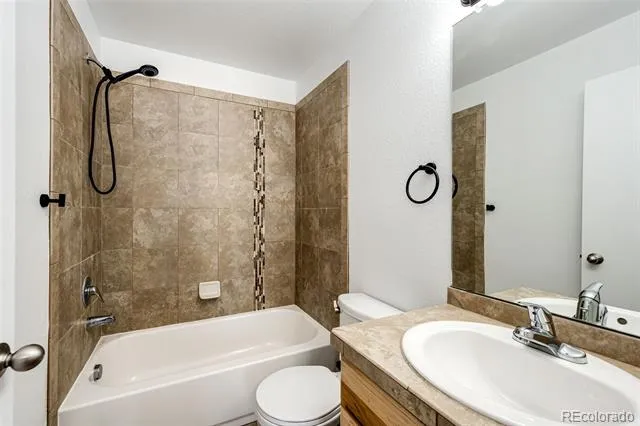 2703 Rose Hill Street Strasburg, CO 80136