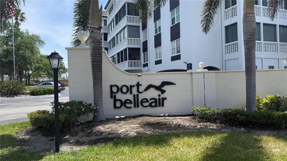 131 BLUFF VIEW DRIVE #104 Belleair Bluffs, FL 33770
