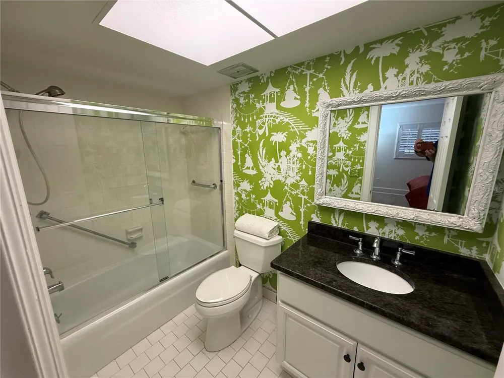 131 BLUFF VIEW DRIVE #104 Belleair Bluffs, FL 33770
