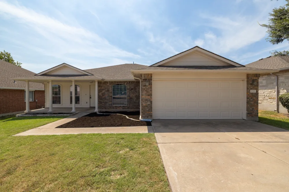 3233 Winding River Trail Round Rock, TX 78681