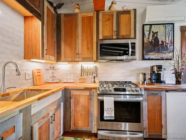 9987 Overlook Road Sedalia, CO 80135
