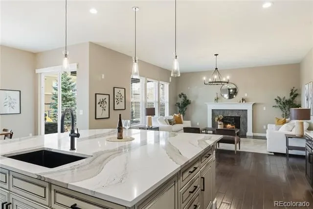 7878 S Valleyhead Way Aurora, CO 80016