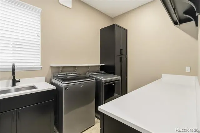 7878 S Valleyhead Way Aurora, CO 80016