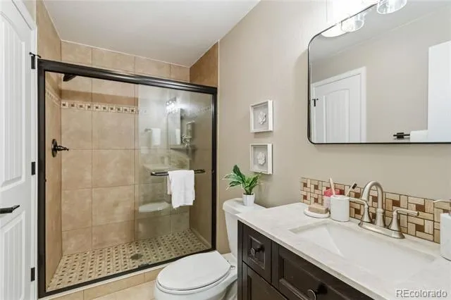 7878 S Valleyhead Way Aurora, CO 80016