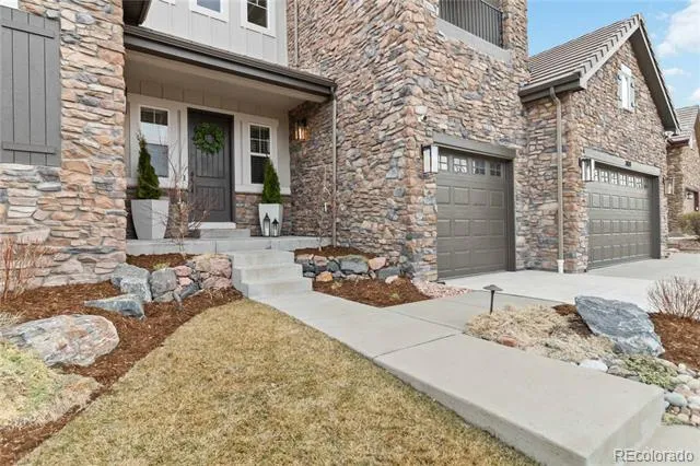 7878 S Valleyhead Way Aurora, CO 80016