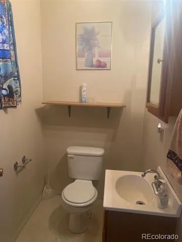 922 8th Street Alamosa, CO 81101