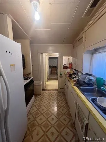 922 8th Street Alamosa, CO 81101