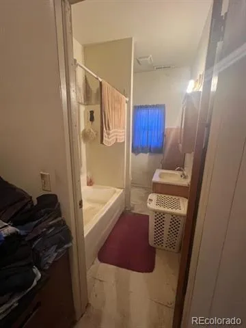 922 8th Street Alamosa, CO 81101