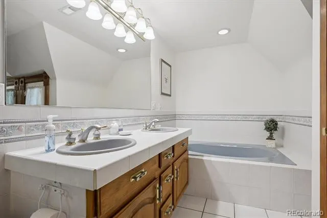 9000 W Jewell Avenue Lakewood, CO 80232
