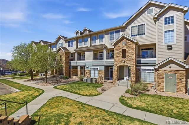 488 Black Feather Loop #219 Castle Rock, CO 80104