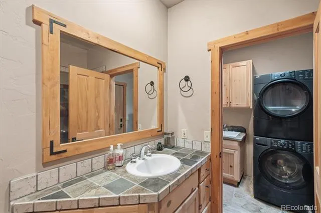10 Bozeman Trail Elizabeth, CO 80107
