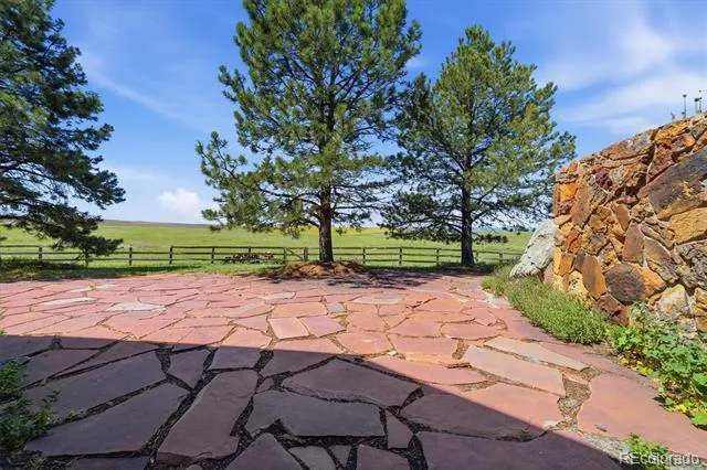 10 Bozeman Trail Elizabeth, CO 80107