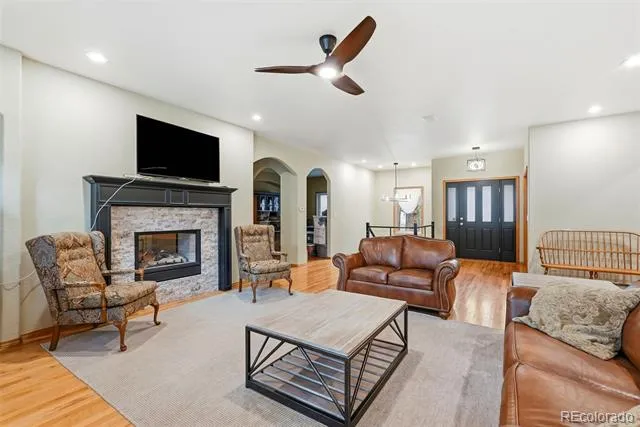 3925 Wavy Oak Drive Colorado Springs, CO 80908