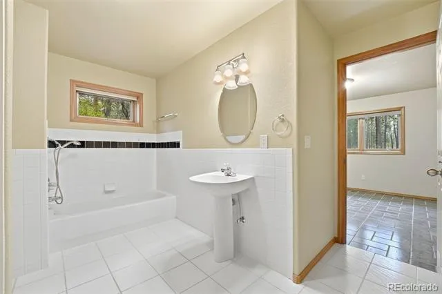 3925 Wavy Oak Drive Colorado Springs, CO 80908