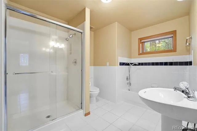 3925 Wavy Oak Drive Colorado Springs, CO 80908