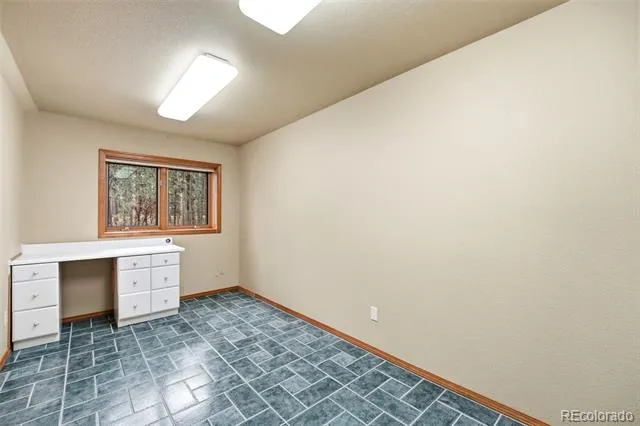 3925 Wavy Oak Drive Colorado Springs, CO 80908