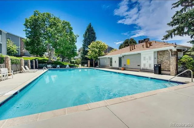 908 S Walden Way #203 Aurora, CO 80017
