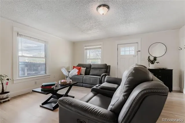 7277 E 68th Place Commerce City, CO 80022
