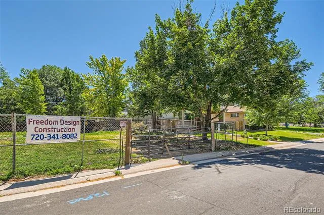 3372 S Albion Street Denver, CO 80222