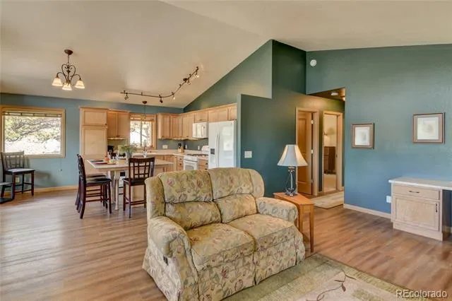 75 Whip Way Hartsel, CO 80449