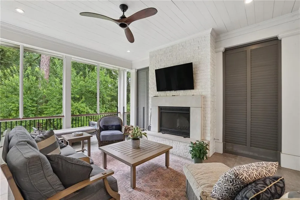 934 Winall Down Road NE Atlanta, GA 30319