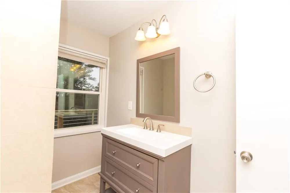 5022 Fairmont Road SE Smyrna, GA 30082