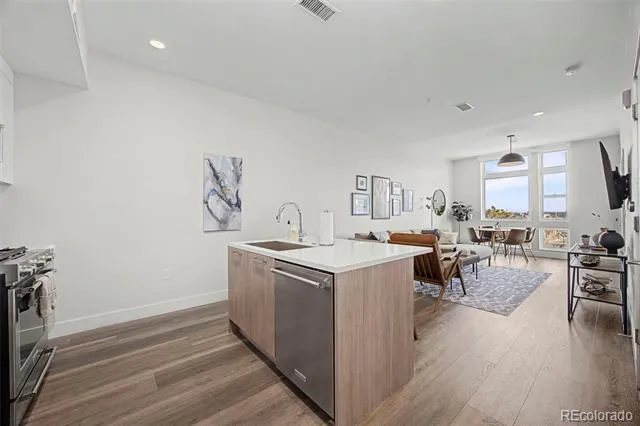 2880 Zuni Street #409 Denver, CO 80211