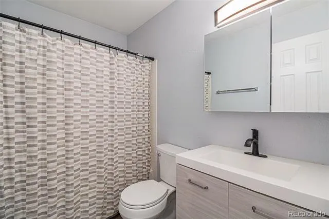 5775 W W Atlantic Place #303 Lakewood, CO 80227