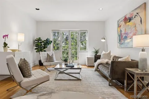 1515 E 9th Avenue #302