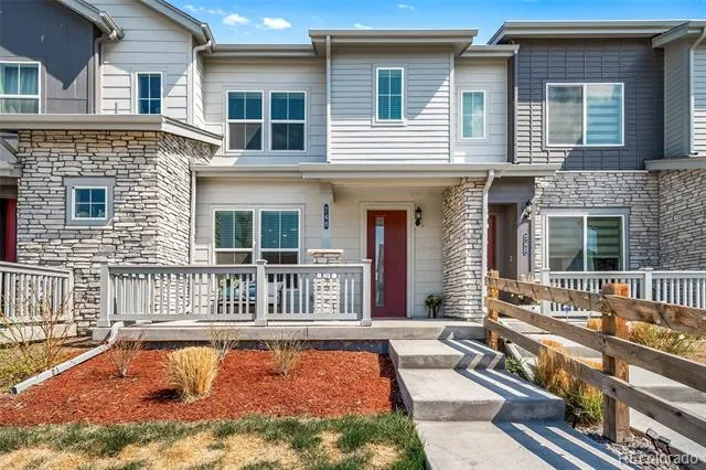 746 Bersshine Court Watkins, CO 80137