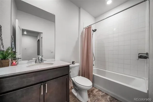 746 Bersshine Court Watkins, CO 80137