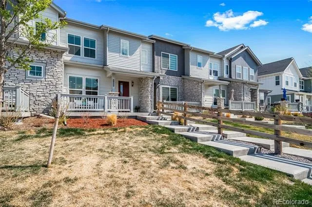 746 Bersshine Court Watkins, CO 80137