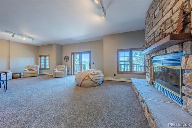 13939 Forest Lane Larkspur, CO 80118