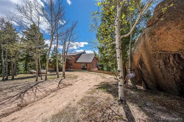 13939 Forest Lane Larkspur, CO 80118