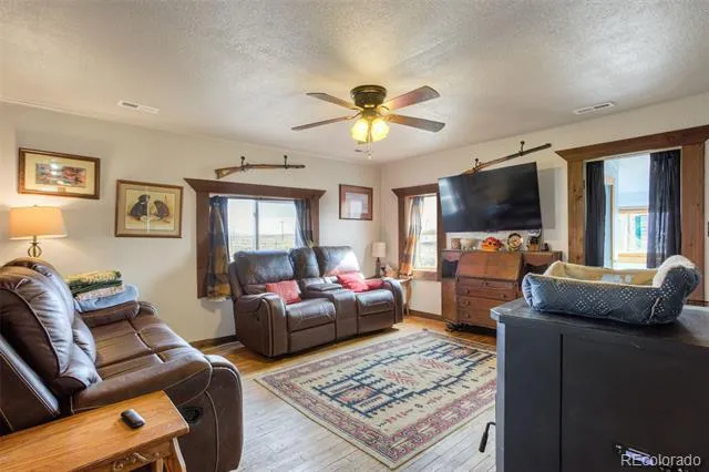 73 Mid land Avenue Hartsel, CO 80449