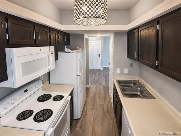 11105 E Alameda Avenue #202 Aurora, CO 80012