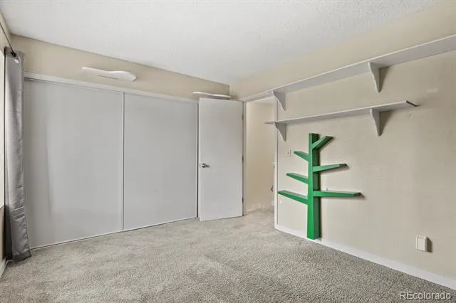 4290 S Mobile Circle #A Aurora, CO 80013