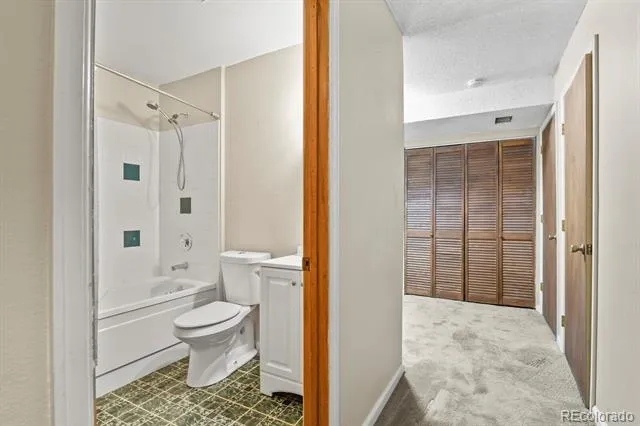 4290 S Mobile Circle #A Aurora, CO 80013