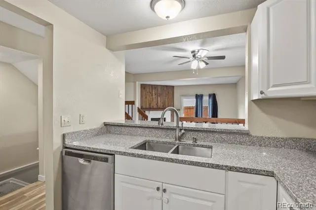4290 S Mobile Circle #A Aurora, CO 80013