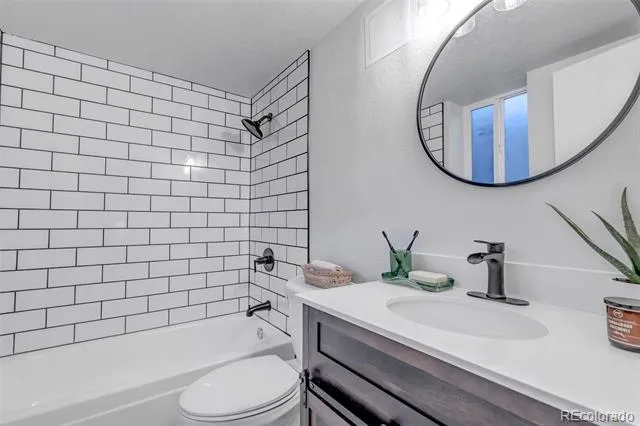 3047 W 47th Avenue #105 Denver, CO 80211