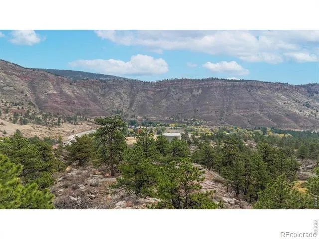 2155 Apple Valley Road Lyons, CO 80540