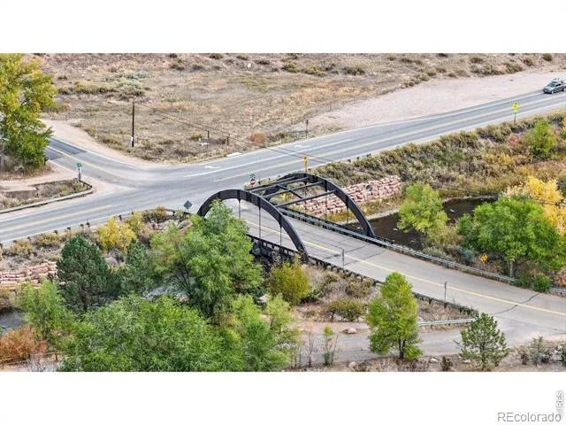 2155 Apple Valley Road Lyons, CO 80540