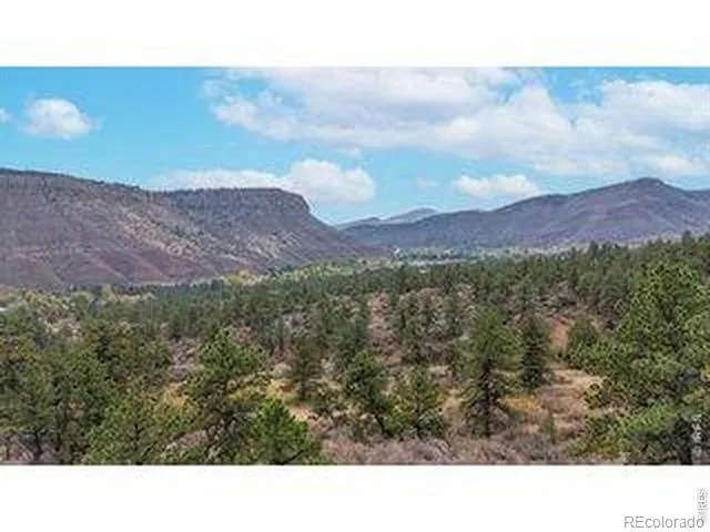 2155 Apple Valley Road Lyons, CO 80540