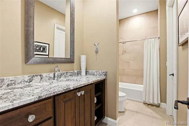 27165 E Long Place Aurora, CO 80016