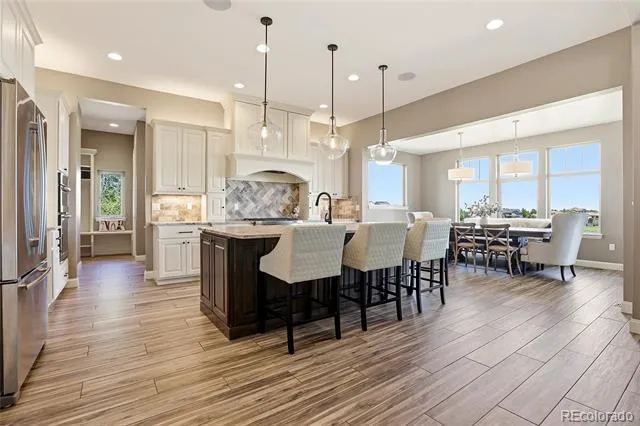 27165 E Long Place Aurora, CO 80016