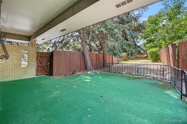 8550 W 10th Avenue Lakewood, CO 80215